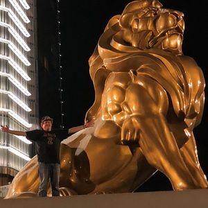 Meet your Posher, Cody